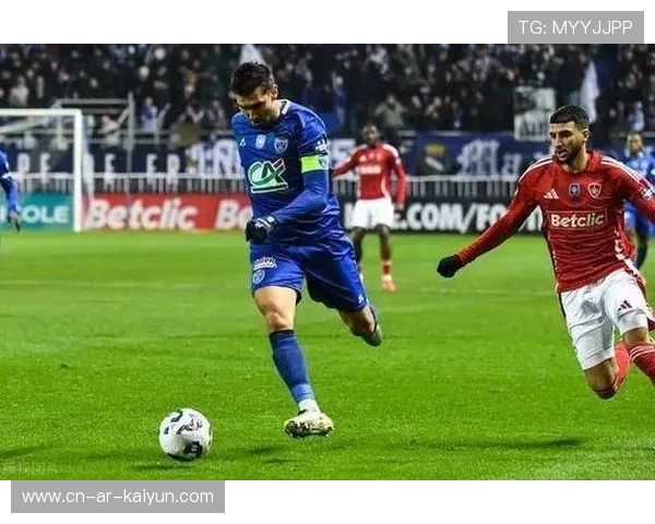 蒙彼利埃2-2平特鲁瓦，主场失分欧战希望渐渺茫