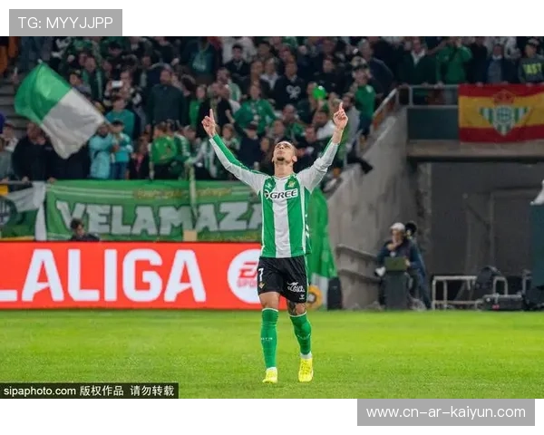 费兰-托雷斯半场戴帽:巴萨客场逆转贝蒂斯的进球全记录 费兰-托雷斯半场戴帽:巴萨客场逆转贝蒂斯的进球全记录